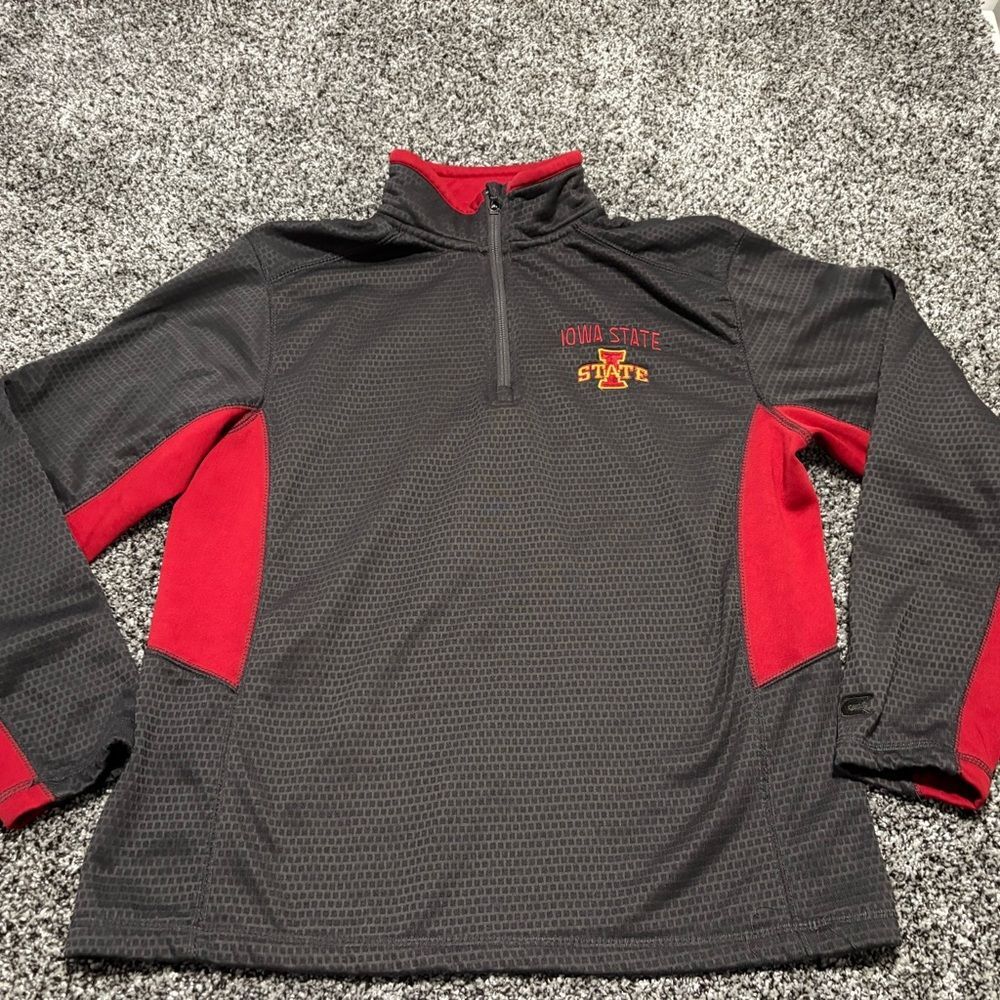 Colosseum woman’s size small Iowa State cyclones 1/4 zip Pullover sweatshirt